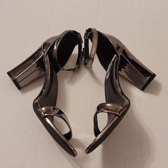 BRAND NEW MADDEN GIRL POINTED TOE SANDAL - Picture 14 of 16